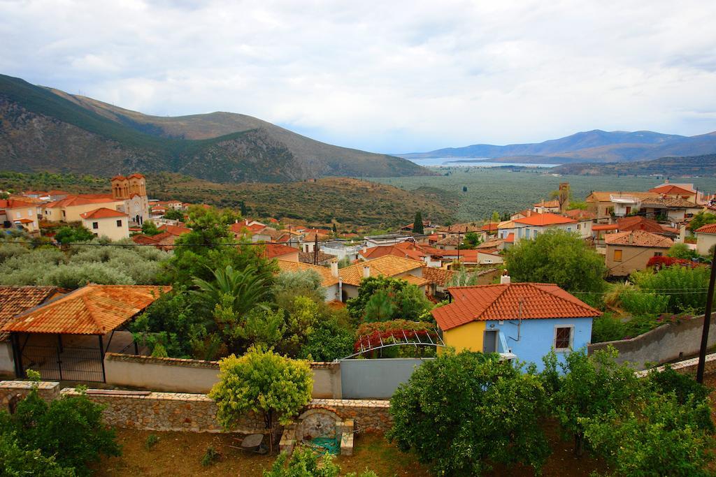 Xenonas Chrisso Hotel Delphi Exterior photo