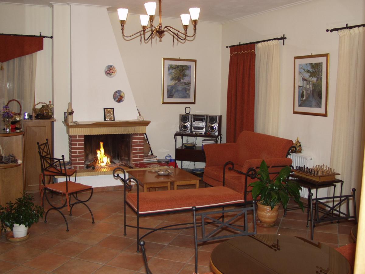 Xenonas Chrisso Hotel Delphi Exterior photo